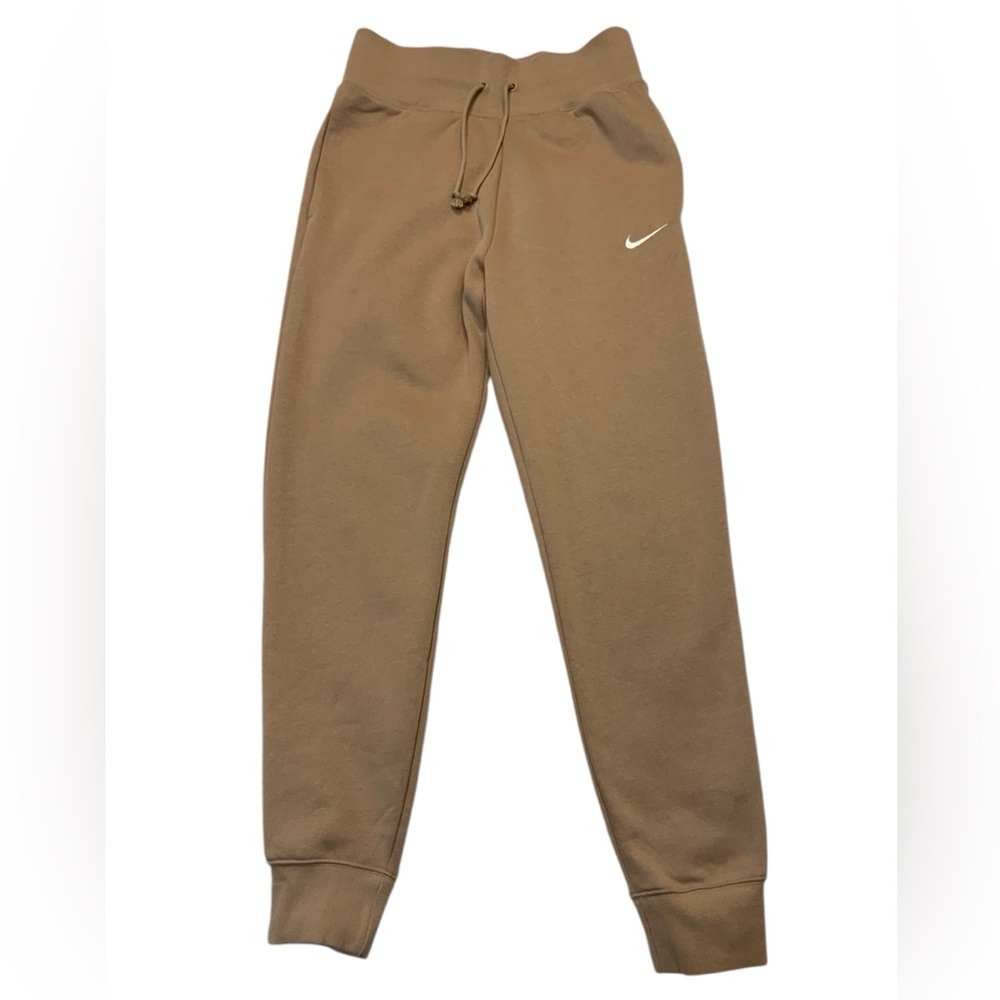 Nike Women’s Tan Sweatpants